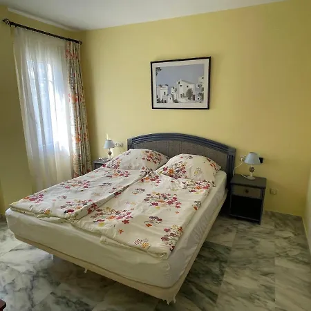 El Lobo De Mar Apartamento Estepona
